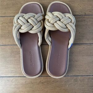 Never Worn Rothy's Women's Tan Braided Slide Sandals with Brown Footbed